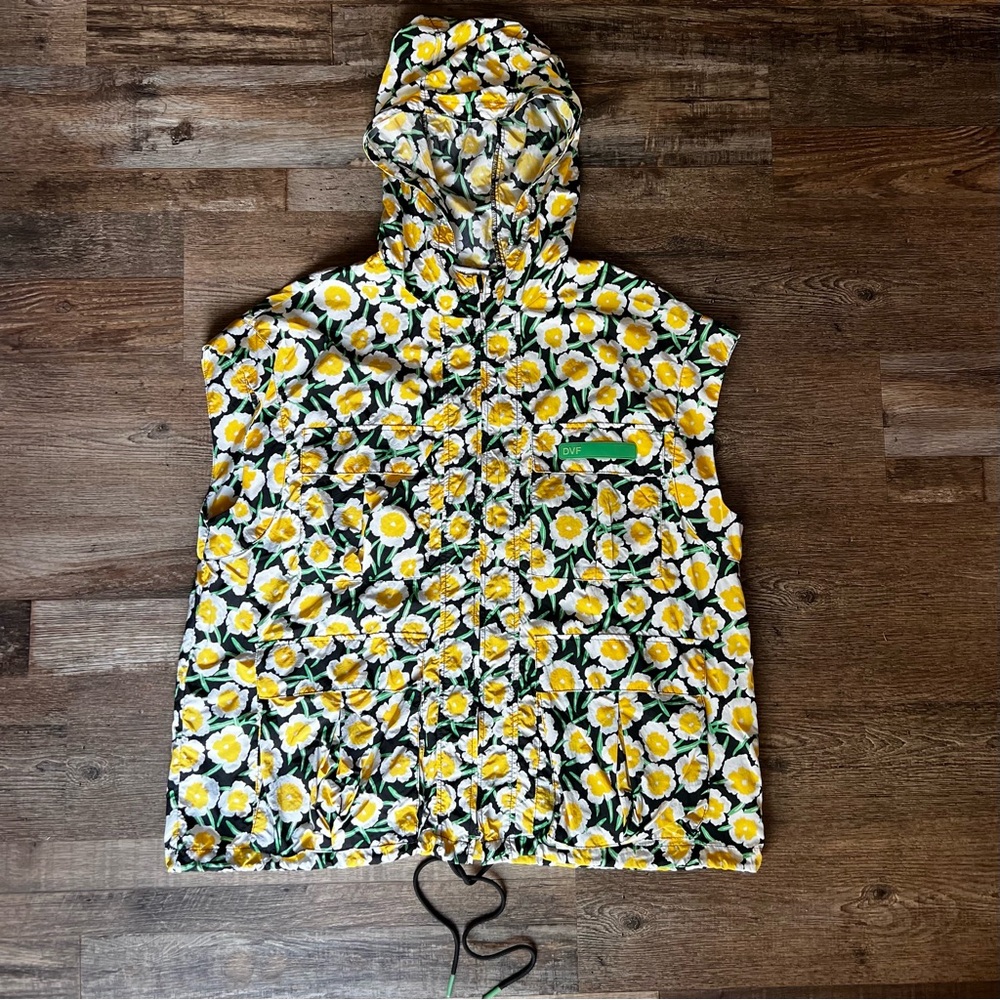 DVF for Target Nylon Packable Short Sleeve Hooded Vest - Yellow Poppy